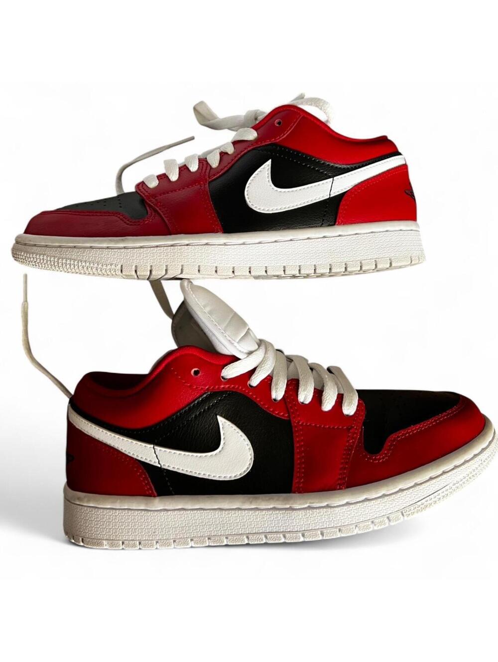 Jordan Chicago Flips Women's Red and Multi Trainer